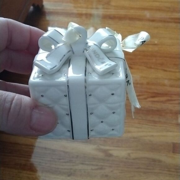 Pandora Ornament   - Picture 4 of 5